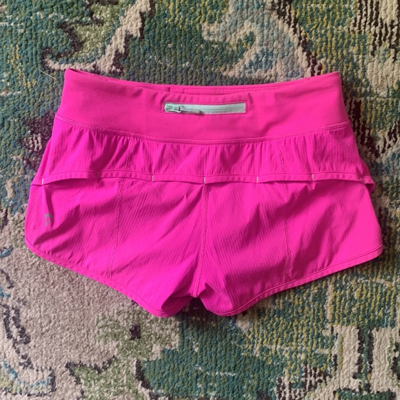 Pink Iviva shorts - Picture 2 of 4